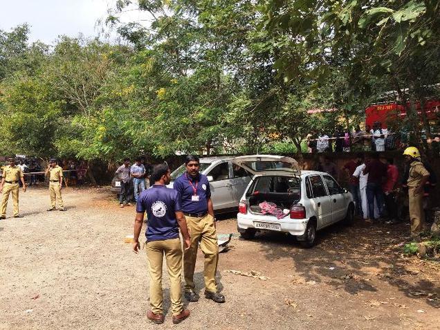 Read more about the article മലപ്പുറം കളക്ട്രേറ്റ് ​സ്​ഫോടനം: മൂന്നുപേർ അറസ്​റ്റിൽ.