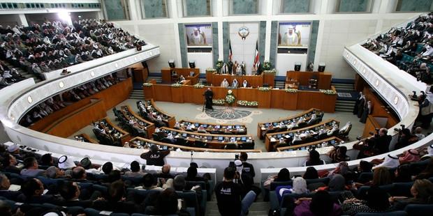 Read more about the article കുവൈത്ത് പാര്‍ലിമെന്റിലേക്ക്  തെരഞ്ഞെടുപ്പ്.