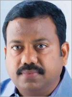 You are currently viewing ഒടുവിൽ സിപിഎം നേതാവ് സക്കീര്‍ ഹുസൈന്‍ കീഴടങ്ങി.