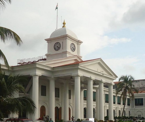 Read more about the article അഴിമതി തടയാന്‍ ജീവനക്കാരുടെമേല്‍ കടുത്ത നിയന്ത്രണം ഏര്‍പ്പെടുത്തി സര്‍ക്കാര്‍.