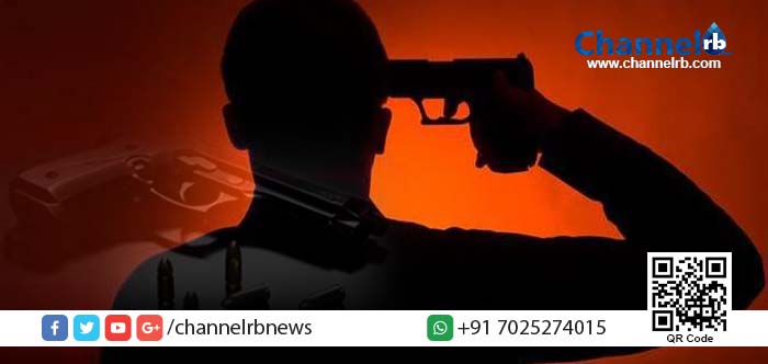 You are currently viewing സുപ്രീംകോടതി കവാടത്തിന് മുന്നില്‍ ഹെഡ് കോണ്‍സ്റ്റബിള്‍  ജീവനൊടുക്കി.