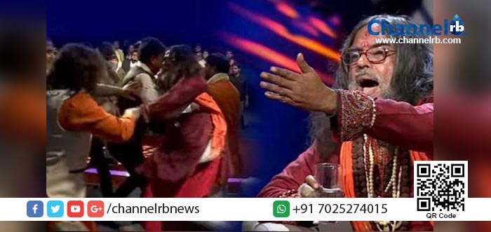 You are currently viewing ഉത്തരേന്ത്യയില്‍ ആള്‍ദൈവം അരങ്ങില്‍ അടിയേറ്റു വീണു.