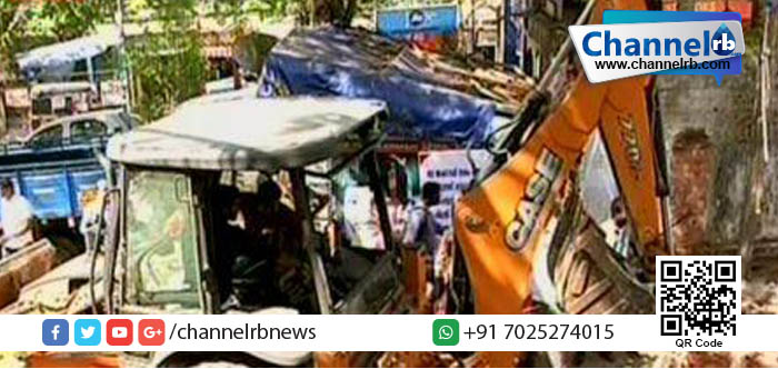 Read more about the article പുറമ്പോക്ക് ഭൂമിയില്‍ ലോ അക്കാദമി നിര്‍മ്മിച്ച മതില്‍ പൊളിച്ചു നീക്കി.