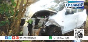 Read more about the article ഉപ്പളയില്‍ കാര്‍ മരത്തിലിടിച്ച് പിഞ്ചു കുഞ്ഞടക്കം അഞ്ചുപേര്‍ക്ക് പരിക്കേറ്റു.