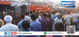 Read more about the article കൊല്ലം ചിന്നക്കടയില്‍ വന്‍ തീപിടിത്തം; പത്തോളം കടകള്‍ കത്തി നശിച്ചു.