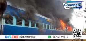 Read more about the article ചെന്നൈ എക്സ്പ്രസിന്റെ എന്‍ജിനില്‍ തീ; മണിക്കൂറുകളോളം ഗതാഗതം തടസ്സപ്പെട്ടു.