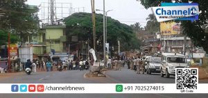 Read more about the article കാസര്‍കോട്ടെ ഹര്‍ത്താലില്‍ ജനജീവിതം സ്തംഭിച്ചു; വാഹനങ്ങള്‍ തടഞ്ഞു, വനിതാ മാധ്യമപ്രവര്‍ത്തകയെ കൈയ്യേറ്റം ചെയ്തു.