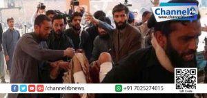 Read more about the article പാകിസ്ഥാനില്‍ ദര്‍ഗയിലെത്തിയ 20തോളം വിശ്വാസികളെ മതപുരോഹിതന്‍ കൊലപ്പെടുത്തി.