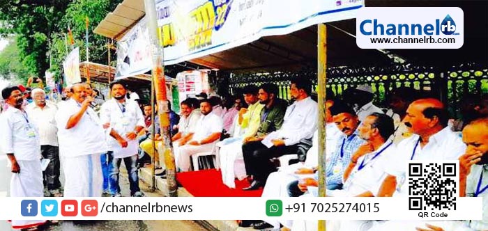 You are currently viewing മദ്രസ അദ്ധ്യാപകന്റെ കൊലപാതകം; ഗൂഢാലോചന നടത്തിയവരെ കണ്ടത്തേണ്ടത് നാടിന്റെ ആവശ്യം: സെക്രട്ടറിയേറ്റ് പടിക്കല്‍ നടത്തിയ സമരത്തിലും രാഷ്ട്രീയം മറന്ന് അവര്‍ ഒത്ത് കൂടി.