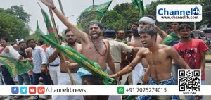 Read more about the article ലാലുപ്രസാദ് യാദവിന്റെ വീട്ടിലും ഓഫീസിലും റെയ്ഡ് നടത്തിയതില്‍ പ്രതിഷേധിച്ച് ആര്‍.ജെ.ഡി പ്രവര്‍ത്തകരുടെ വ്യത്യസ്തമായ സമരം.