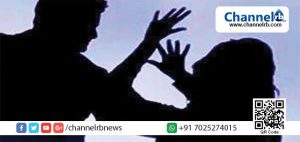 Read more about the article കട്ടന്‍ചായ മദ്യമെന്ന് തെറ്റിദ്ധരിച്ചു, ഗായികയെ തട്ടിക്കൊണ്ടുപോകാന്‍ ശ്രമിച്ച വ്യാജ ഷാഡോപോലിസ് പിടിയിലായി