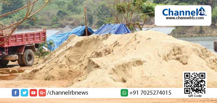 You are currently viewing അനധികൃതമണല്‍ക്കടത്തിനെതിരേ പോലീസ് നടപടി ശക്തമാക്കി, ഇതുവരെ 891 കേസുകള്‍ രജിസ്റ്റര്‍ ചെയ്തു