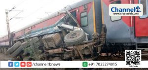 Read more about the article യു. പിയിൽ വീണ്ടും ട്രെയിന്‍ അപകടം; 7 4 പേർക്ക് പരിക്ക്, ട്രെയിനിന്റെ 10 ബോഗികളും എഞ്ചിനും പാളം തെറ്റി