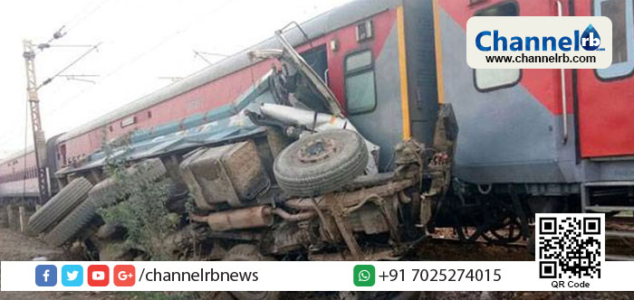 You are currently viewing യു. പിയിൽ വീണ്ടും ട്രെയിന്‍ അപകടം; 7 4 പേർക്ക് പരിക്ക്, ട്രെയിനിന്റെ 10 ബോഗികളും എഞ്ചിനും പാളം തെറ്റി