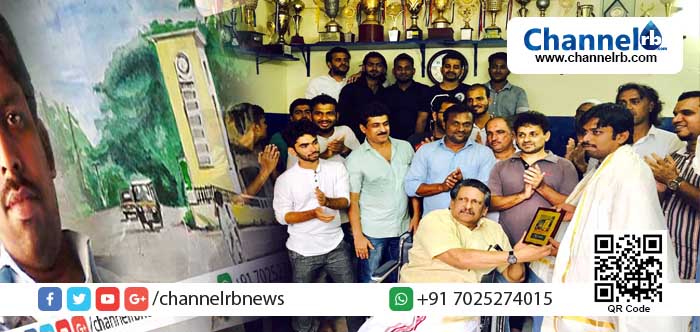 Read more about the article ക്ലോക്ക് ടവര്‍ ചിത്രത്തിലൂടെ പ്രശസ്തനായ പത്മരാജനെ യഫ തായലങ്ങാടി അനുമോദിച്ചു