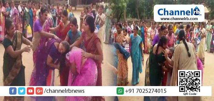 You are currently viewing തെലങ്കാന സര്‍ക്കാര്‍ നടത്തിയ സൗജന്യ സാരിവിതരണം പലയിടത്തും അവസാനിച്ചത് സ്ത്രീകളുടെ കൂട്ടത്തല്ലില്‍