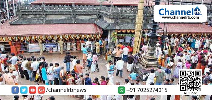 You are currently viewing നവരാത്രി പ്രഭയില്‍ കൊല്ലൂര്‍ മൂകാംബികാ ക്ഷേത്രം; മഹാനവമി ദിനത്തിലെ പ്രസിദ്ധമായ രഥോത്സവം ഇന്നുരാത്രിയില്‍