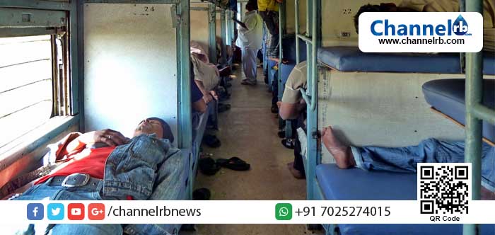 You are currently viewing ട്രെയിനുകളില്‍ ഉറക്കം എട്ടുമണിക്കൂര്‍ മതി; ബാക്കി സമയം മറ്റുയാത്രക്കാര്‍ക്ക് ഇരിക്കാന്‍ സൗകര്യമൊരുക്കണെമെന്ന് റെയില്‍വേ