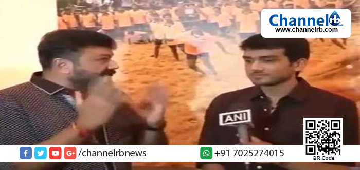 Read more about the article ഇന്റര്‍വ്യൂ സമയത്ത് സിനിമാ നടന്മാര്‍ക്ക് ഇംഗ്ലീഷ് അറിയില്ലെങ്കില്‍ പെട്ടുപോകാറുണ്ട്; അത്തരം സാഹചര്യത്തില്‍ ഇംഗ്ലീഷ് അറിയാത്തവര്‍ നടന്‍ ജയറാമിനെ കണ്ട് പഠിക്കേണം