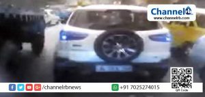 Read more about the article ആംബുലന്‍സിന് സ്വമേധയാ പൈലറ്റ് പോയ തന്നെ അഭിനന്ദിക്കുകയാണ് വേണ്ടതെന്ന് കാര്‍ ഡ്രൈവര്‍; സോഷ്യല്‍ മീഡിയയില്‍ വൈറലായ ദൃശ്യം ഡ്രൈവര്‍ക്ക് എട്ടിന്റെ പണികൊടുത്തു. വീഡിയോ കാണാം