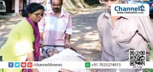 Read more about the article കെട്ടിടത്തിലേക്ക് ചാഞ്ഞ തടി മുറിച്ചെന്ന പരാതി: ശയ്യാവലംബയായ തൊണ്ണൂറുകാരിയെ കട്ടിലില്‍ പോലീസ്‌റ്റേഷനിലെത്തിച്ചു