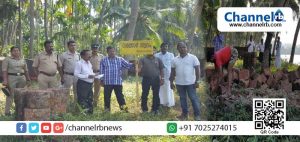 Read more about the article ചന്ദ്രഗിരിപ്പുഴക്കരയിലെ കയ്യേറ്റങ്ങള്‍ സര്‍ക്കാര്‍ ഒഴിപ്പിച്ചുതുടങ്ങി; കോളിയാട്ട് മൂന്നുസെന്റോളം കയ്യേറിയ സ്ഥലത്ത് ബോര്‍ഡ് സ്ഥാപിച്ചു