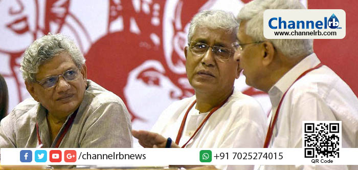 You are currently viewing കോണ്‍ഗ്രസുമായി പ്രത്യക്ഷത്തില്‍ ധാരണപോലും വേണ്ടെന്ന് കാരാട്ട്; യച്ചൂരിയുടെ രേഖ തള്ളിയ പി.ബി യോഗം കാരാട്ട് കൊണ്ടുവന്ന ബദല്‍ രേഖയെ പിന്തുണച്ചു