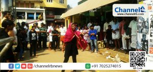 Read more about the article ഇനിയും പെണ്ണുങ്ങൾ ആടും,പാടും,കൂട്ടുകൂടും. ചുറുചുറുക്കുള്ള പെൺകുട്ടികൾ തെരുവുകൾ കീഴടക്കുക തന്നെ ചെയ്യും. ഇങ്ങനത്തെ ഉസ്താദുമാരെക്കൊണ്ട് നിറഞ്ഞ സുവർഗ്ഗപ്പൂങ്കാവനം മ്മക്ക് മാണ്ട ബളേ..; ഷംന കോളക്കോടന്‍ന്റെ ഫേസ് ബുക്ക്‌ പോസ്റ്റ്‌ വൈറല്‍