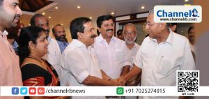 Read more about the article മുഖ്യമന്ത്രിക്ക് പ്രതിപക്ഷ ബഹുമാനം ഇല്ലെന്ന് ഇനി ആരും പറയരുത്; ചെന്നിത്തലയുടെ പഴ്സണല്‍ സ്റ്റാഫില്‍ ഒരു അഡീഷണല്‍ പ്രൈവറ്റ് സെക്രട്ടറി തസ്തിക കൂടി അനുവദിക്കാന്‍ മന്ത്രിസഭയുടെ തീരുമാനം