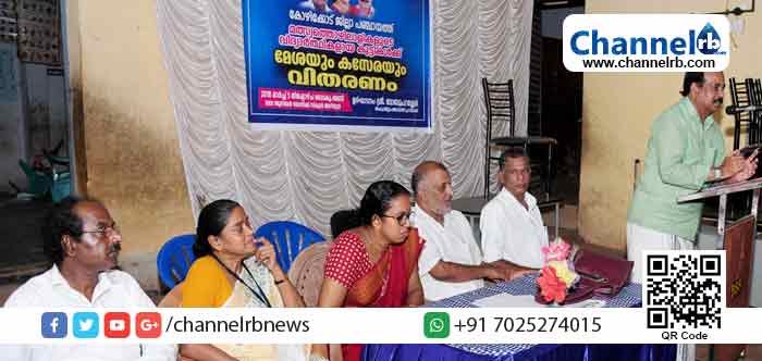 You are currently viewing കോഴിക്കോട് ജില്ലാപഞ്ചായത്ത് മത്സ്യത്തൊഴിലാളി കുടുംബത്തിലെ 104 വിദ്യാര്‍ത്ഥികള്‍ക്ക് ഫര്‍ണിച്ചര്‍ വിതരണം ചെയ്തു