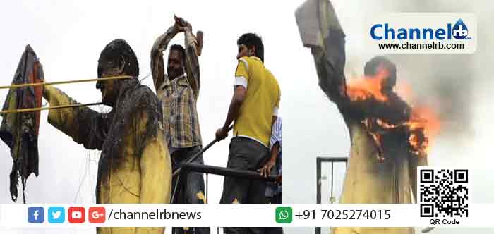 You are currently viewing രാജീവ് ഗാന്ധിയുടെ പ്രതിമ തകര്‍ത്തത് തെലുങ്കാന പ്രക്ഷോഭത്തിന്റെ ഭാഗമായി 2013ല്‍ കുര്‍ണൂലില്‍; രാജീവ് ഗാന്ധിയുടെ പ്രതിമ തകര്‍ത്തത് ത്രിപുരയില്‍ അല്ല; സംഘ പരിവാര്‍ നുണപ്രചാരണം പൊളിഞ്ഞു