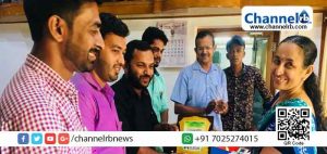 Read more about the article എസ്.എഫ്.ഐ ആദരാഞ്ജലികള്‍ അര്‍പ്പിച്ച പ്രിന്‍സിപ്പലിന് സ്‌നേഹോപഹാരവുമായി എം.എസ്.എഫ്