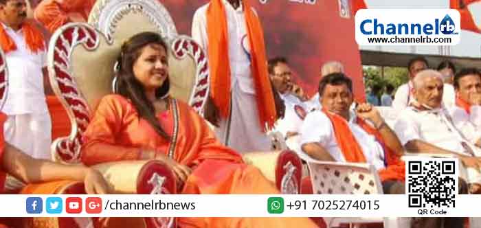 Read more about the article ഹിന്ദു സമാജോത്സവത്തിലെ വിദ്വേഷപ്രസംഗം; വി.എച്ച്.പി നേതാവ് സ്വാധി ബാലിക സരസ്വതിക്കെതിരെ പോലീസ് കേസെടുത്തു