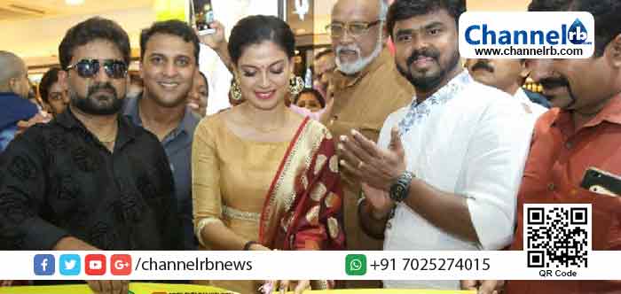 You are currently viewing ചെമ്മണ്ണൂര്‍ ഇന്റര്‍നാഷണല്‍ ജ്വല്ലേഴ്സിൻ്റെ  നവീകരിച്ച മണ്ണാര്‍ക്കാട് ഷോറൂം പ്രവര്‍ത്തനം തുടങ്ങി