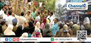 Read more about the article മലപ്പുറം തലപ്പാറയില്‍ ദേശീയപാത സ്ഥലമെടുപ്പിനെതിരെ സംഘര്‍ഷം; പോലീസ് വീടുകളിൽ കയറി മർദിച്ചെന്ന് നാട്ടുകാർ; പോലീസ്‌ ഗ്രനേഡും കണ്ണീർവാതകവും പ്രയോഗിച്ചു