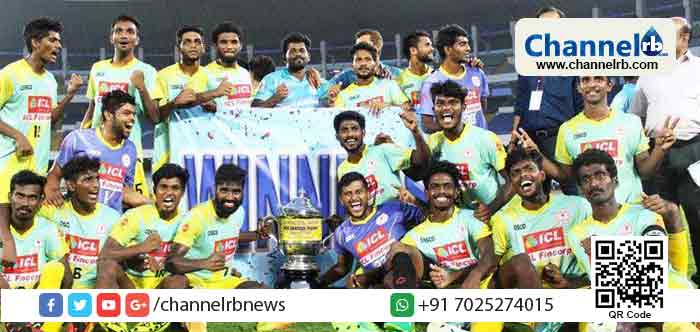 You are currently viewing കേരള ഫുട്‌ബോളിന്‍റെ ഉയര്‍ത്തെഴുന്നേല്‍പ്പ്; 13 വര്‍ഷത്തെ കാത്തിരിപ്പിന് ശേഷം സന്തോഷ്‌ ട്രോഫി കേരളത്തിന്‌ സ്വന്തമായ മത്സരവഴികളിലൂടെ ഒരു യാത്ര