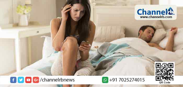 You are currently viewing മാറ്റത്തിന്‍റെ വഴിയേ സൗദി അറേബ്യ വീണ്ടും; ഭാര്യ ഭര്‍ത്താവിന്‍റെയോ ഭര്‍ത്താവ് ഭാര്യയുടെയോ മൊബൈല്‍ ഫോണില്‍ ‘ഒളിഞ്ഞു നോക്കിയാല്‍’ ഒരു വര്‍ഷം തടവും പിഴയും