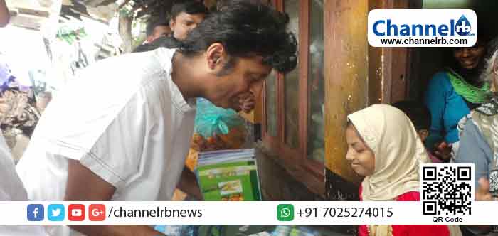 You are currently viewing ഡോ.ബോബി ചെമ്മണ്ണൂര്‍ സൗജന്യ പഠനോപകരണങ്ങള്‍ വിതരണം ചെയ്തു