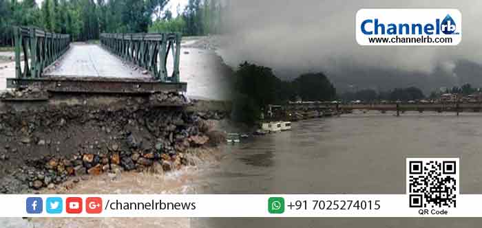 You are currently viewing മഴ കാരണം കശ്മീരിലെ നദികളില്‍ ജലനിരപ്പ് ഉയര്‍ന്നു; താഴ്ന്ന പ്രദേശങ്ങള്‍ വെള്ളത്തിനടിയിലായി; അടിയന്തിര യോഗം വിളിച്ച് ഗവര്‍ണര്‍