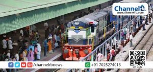 Read more about the article യാത്രക്കാര്‍ ഇറങ്ങും മുമ്പ് ട്രെയിന്‍ വിട്ടു; കാസര്‍കോട് റെയില്‍വേ സ്‌റ്റേഷനില്‍ മാവേലി എക്‌സ്പ്രസ് ചങ്ങലവലിച്ചു നിര്‍ത്തി