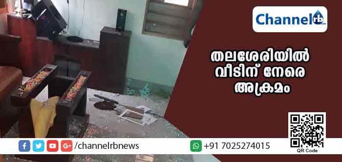 You are currently viewing യുവതി പ്രവേശന അനുകൂല പോസ്റ്റ് ഫേസ് ബുക്കിലിട്ടു; മനിതിയുടെ വളണ്ടിയര്‍ ഗ്രൂപ്പിലെ പ്രധാനിയുടെ വീട് ഒരുസംഘം ആക്രമിച്ച് തകര്‍ത്തു