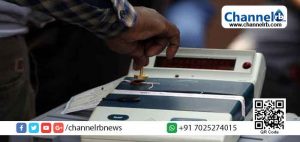 Read more about the article ഇലക്ട്രോണിക് വോട്ടിംഗ് മെഷീന്‍ തകരാറിലായപ്പോള്‍ പ്രതിഷേധവും വേറിട്ടു; ആന്ധ്രയില്‍ ജനസേന സ്ഥാനാര്‍ത്ഥി വോട്ടിങ് യന്ത്രം എറിഞ്ഞുടച്ചു