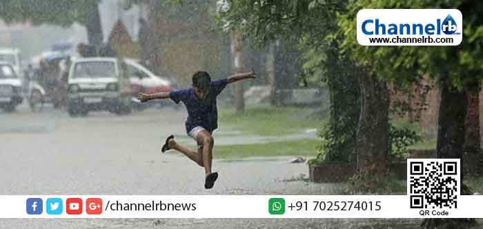 You are currently viewing കനത്ത ചൂടില്‍ നിന്നും ആശ്വാസമായി കേരളത്തില്‍ വ്യാപകമഴ: മലപ്പുറത്ത് ഒറ്റപ്പെട്ട ശക്തമായ മഴയ്ക്ക് സാധ്യത