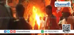 Read more about the article അമിത് ഷായുടെ റോഡ്‌ ഷോ സംഘർഷത്തിൽ കലാശിച്ചു; ഒരാൾ കൊല്ലപ്പെട്ടു നിരവധിപേർക്ക് പരിക്ക്