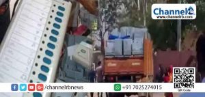 Read more about the article ഇലക്ട്രോണിക് വോട്ടിങ് മെഷീനുകള്‍ കാറുകളില്‍ കടത്തുന്ന വീഡിയോകള്‍ പുറത്ത്; അട്ടിമറി നടന്നിട്ടില്ലെന്നും എല്ലാ മെഷീനുകളും സുരക്ഷിതമാണെന്നും തെരഞ്ഞെടുപ്പ് കമ്മീഷന്‍