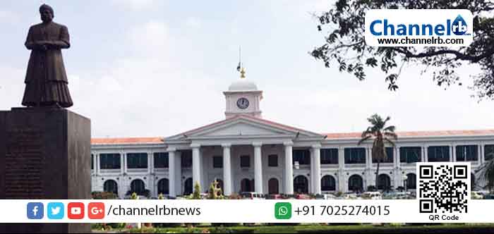 You are currently viewing സംസ്ഥാനത്ത് ഇന്ന് കോളേജ് അധ്യാപകര്‍ ഉള്‍പ്പെടെ അയ്യായിരത്തിലേറെ സര്‍ക്കാര്‍ ജീവനക്കാര്‍ വിരമിക്കുന്നു