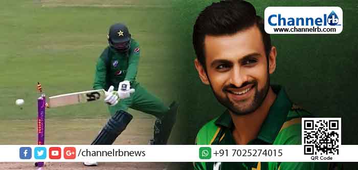 You are currently viewing ബാറ്റിംഗില്‍ മൂന്ന് സ്റ്റമ്പും അടിച്ചിട്ടു; സ്‌കൂള്‍കുട്ടികള്‍പോലും കാണിക്കാത്ത ഷോട്ടിലൂടെ  നാണംകെട്ട് ഷൊയബ് മാലിക്കിന്‍റെ പുറത്താകല്‍