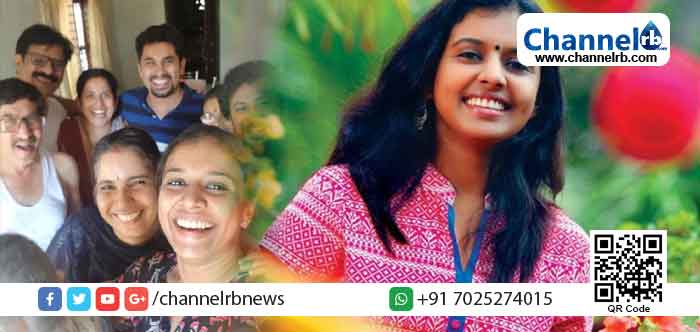 You are currently viewing ചിരിക്കരുത്, നിങ്ങളുടെ  ചിരി മോശമാണെന്ന് പറഞ്ഞ വിമർശകന് കിടിലൻ മറുപടിയുമായി സിത്താര