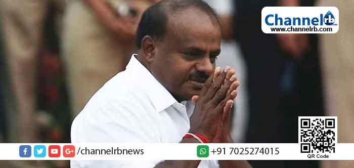 You are currently viewing കിടന്നുറങ്ങുന്നത് പായയില്‍; യാത്ര സര്‍ക്കാര്‍ ബസില്‍, ചിലവ് ഒരു കോടി; കുമാരസ്വാമിയുടെ ലളിത ജീവിതം