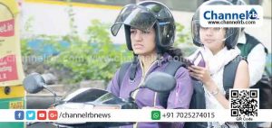 Read more about the article ബെംഗളൂരു മോഡൽ കേരളത്തിലും; ഇരുചക്രവാഹനങ്ങളിലെ പിന്‍സീറ്റ് യാത്രക്കാരും ഹെല്‍മറ്റ് വെക്കണം